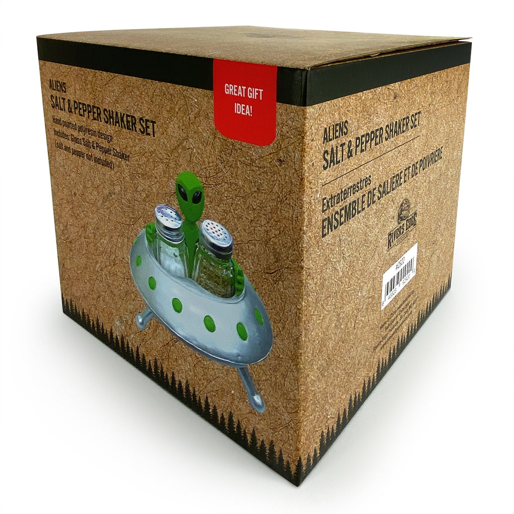 Salt and Pepper Shakers-Aliens