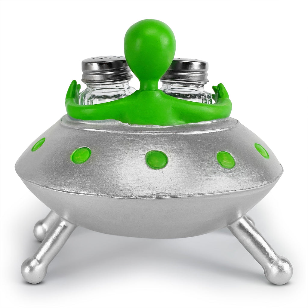 Salt and Pepper Shakers-Aliens